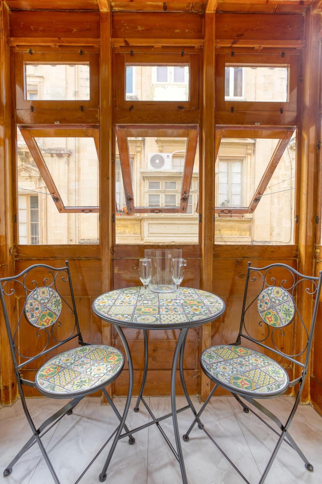 Stylish Valletta Suites Esterno foto